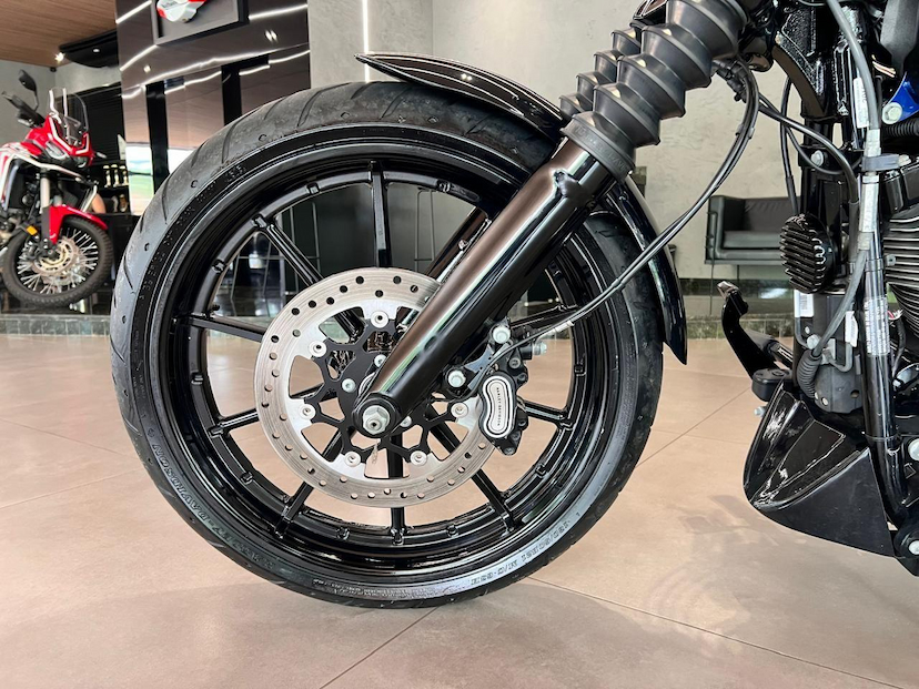 Foto do veículo HARLEY-DAVIDSON SOFTAIL BREAKOUT  BREAKOUT FXSB 2015 6.500 KM 82.000,00