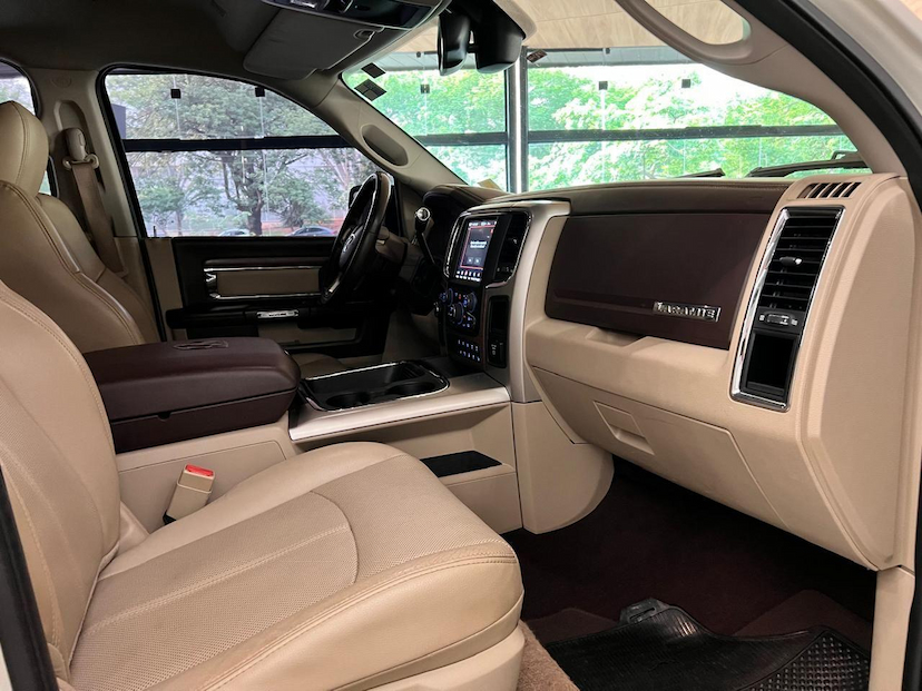 Foto do veículo RAM 2500  LAIE 2018 78.000 KM 279.000,00