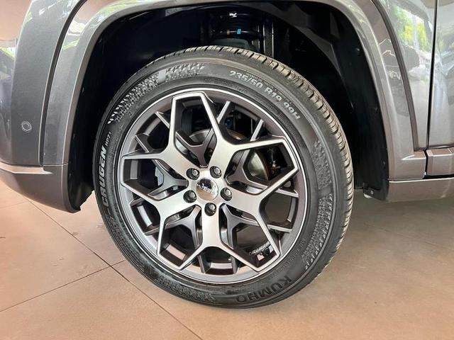 Foto do veículo JEEP COMMANDER  OVR TD380 2022 17.974 KM 209.000,00