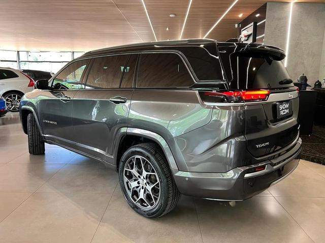 Foto do veículo JEEP COMMANDER  OVR TD380 2022 17.974 KM 209.000,00