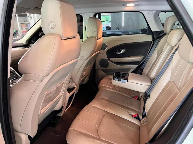 Foto do veículo LAND ROVER RANGE ROVER EVOQUE P240FF SE 2019 78.080 KM 159.000,00