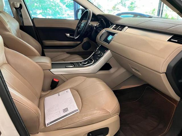 Foto do veículo LAND ROVER RANGE ROVER EVOQUE P240FF SE 2019 78.080 KM 159.000,00