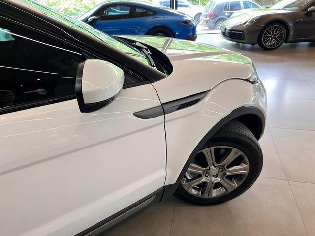 Foto do veículo LAND ROVER RANGE ROVER EVOQUE P240FF SE 2019 78.080 KM 159.000,00