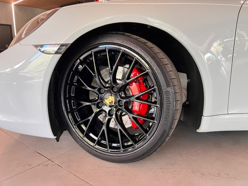 Foto do veículo PORSCHE 911  CARRERA S 2017 29.200 KM 549.000,00