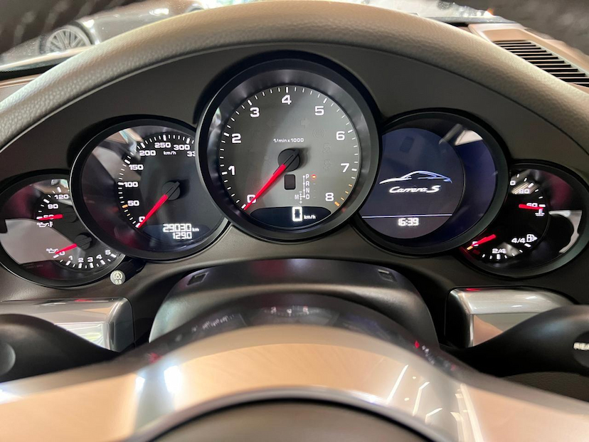 Foto do veículo PORSCHE 911  CARRERA S 2017 29.200 KM 549.000,00