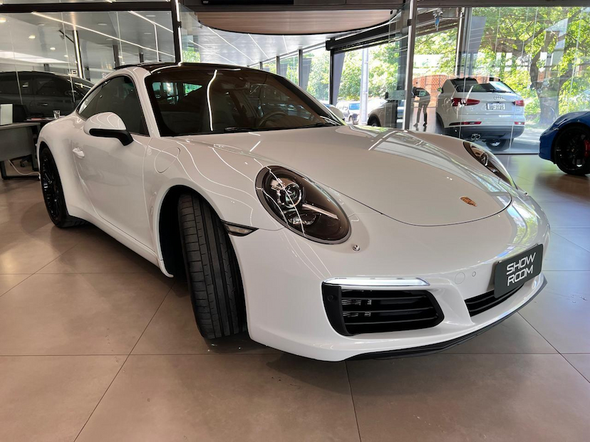 Foto do veículo PORSCHE 911  CARRERA S 2017 29.200 KM 549.000,00