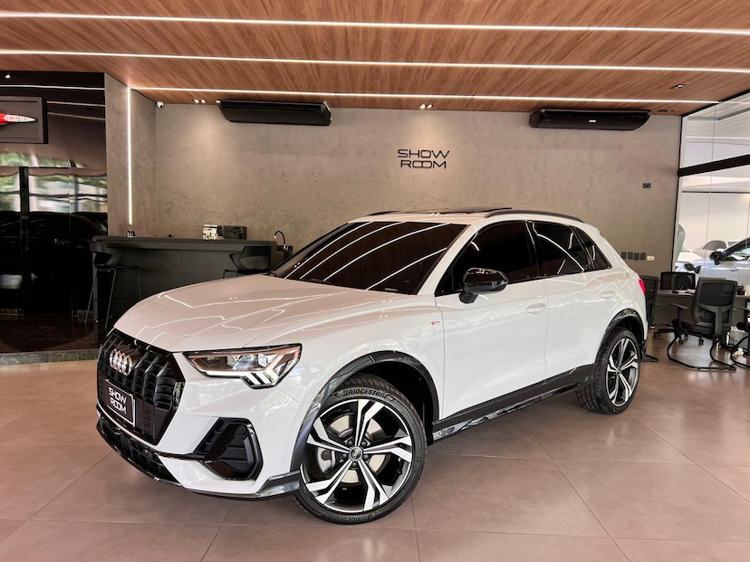 Foto do veículo AUDI Q3 AUDI  2.0TFSI 2024 10.000 KM 300.000,00