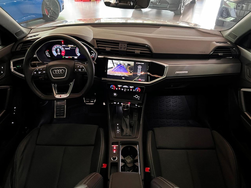 Foto do veículo AUDI Q3 AUDI  2.0TFSI 2024 10.000 KM 300.000,00