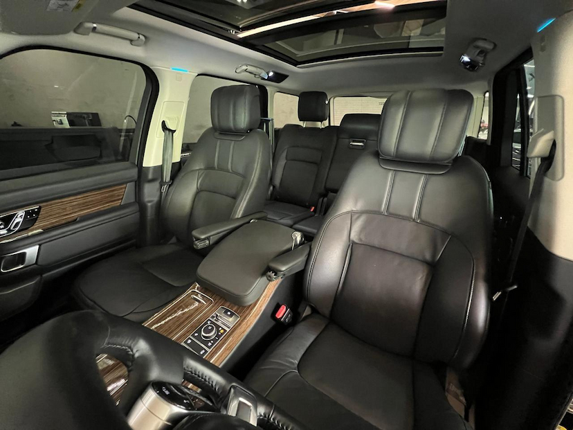 Foto do veículo LAND ROVER RANGE ROVER LR RROVER SDV8 VOGUESE 2020 18.547 KM 569.000,00