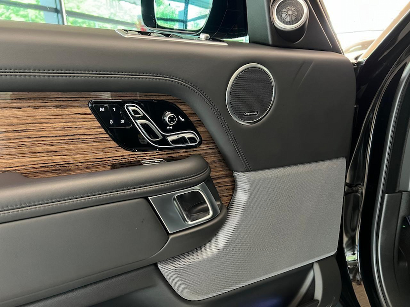 Foto do veículo LAND ROVER RANGE ROVER LR RROVER SDV8 VOGUESE 2020 18.547 KM 569.000,00