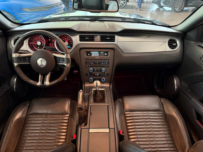 Foto do veículo FORD MUSTANG  SHELBY GT 500 2010 27.000 KM 510.000,00