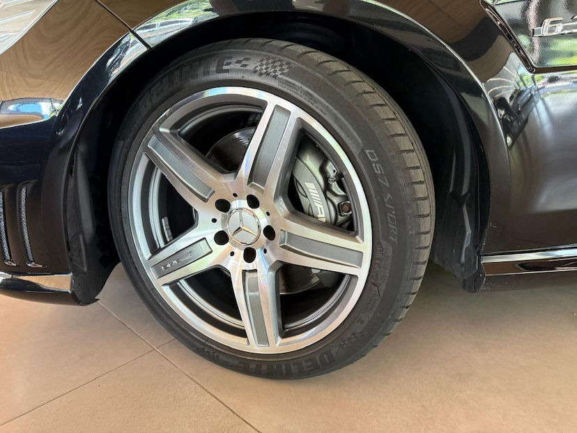 Foto do veículo MERCEDES-BENZ E 63 AMG  2010 99.000 KM 170.000,00
