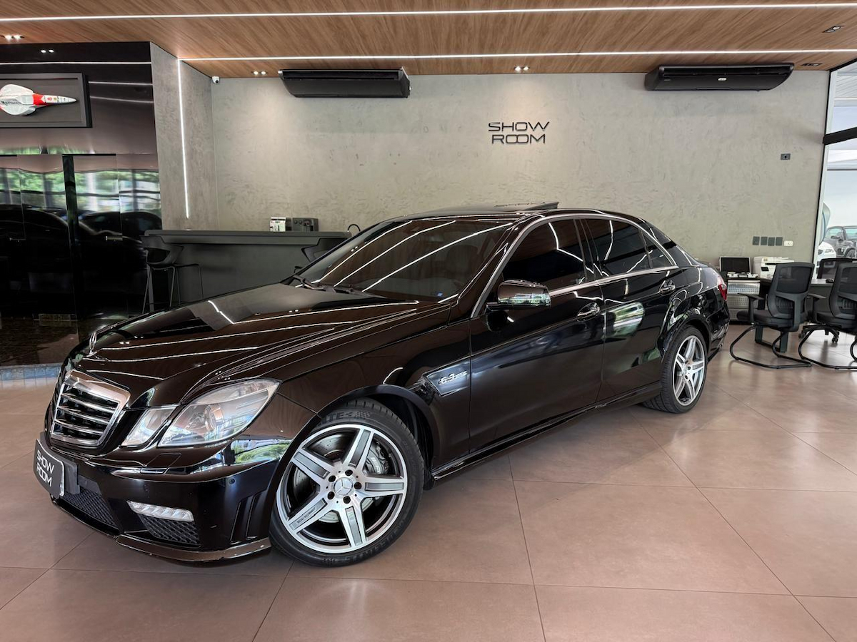 Foto do veículo MERCEDES-BENZ E 63 AMG  2009/2010 99.000 KM R$ 170.000,00
