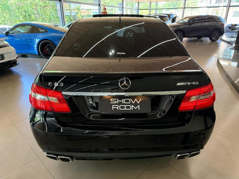 Foto do veículo MERCEDES-BENZ E 63 AMG  2010 99.000 KM 170.000,00