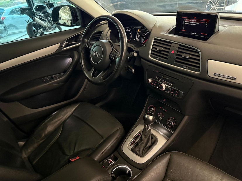 Foto do veículo AUDI Q3  2.0TFSI 2015 116.000 KM 75.000,00