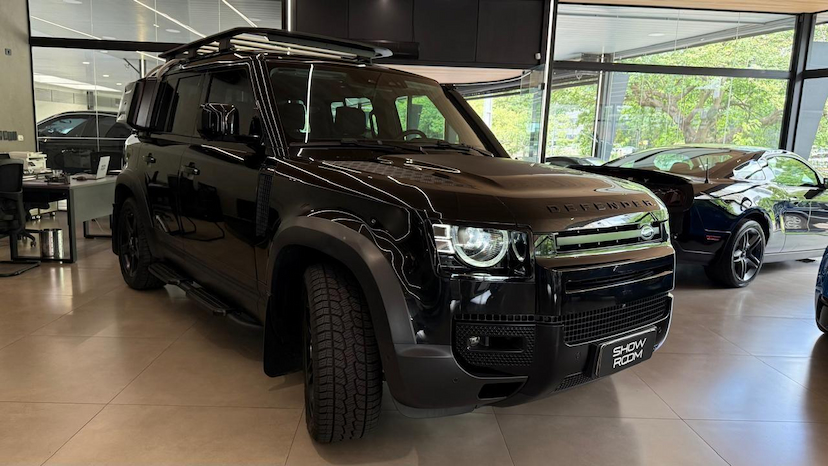Foto do veículo LAND ROVER DEFENDER 110P SE 2021 45.000 KM 410.000,00
