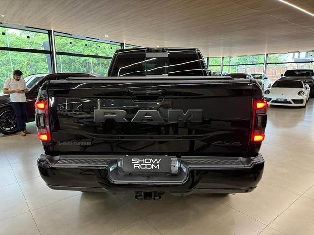 Foto do veículo RAM 2500  LARAM. 6.7 NIGHT ED. TB CD 4X4 DIE. 2023 63.000 KM 389.000,00