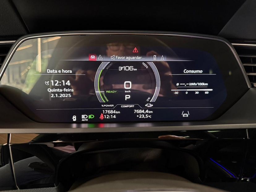 Foto do veículo AUDI E-TRON E TRON SPB 2022 17.684 KM 319.000,00