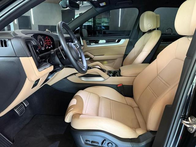 Foto do veículo PORSCHE CAYENNE  S 2024 2.608 KM 970.000,00