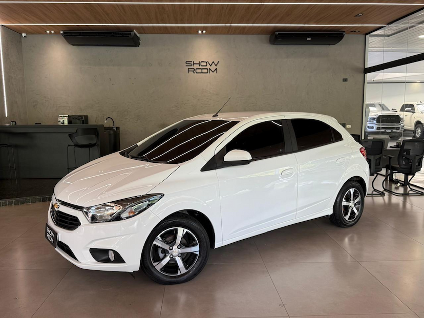 Foto do veículo CHEVROLET ONIX  1.4MT LTZ 2017 72.000 KM 62.000,00