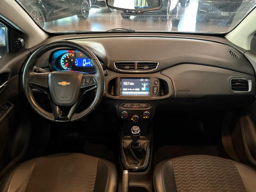 Foto do veículo CHEVROLET ONIX  1.4MT LTZ 2017 72.000 KM 62.000,00