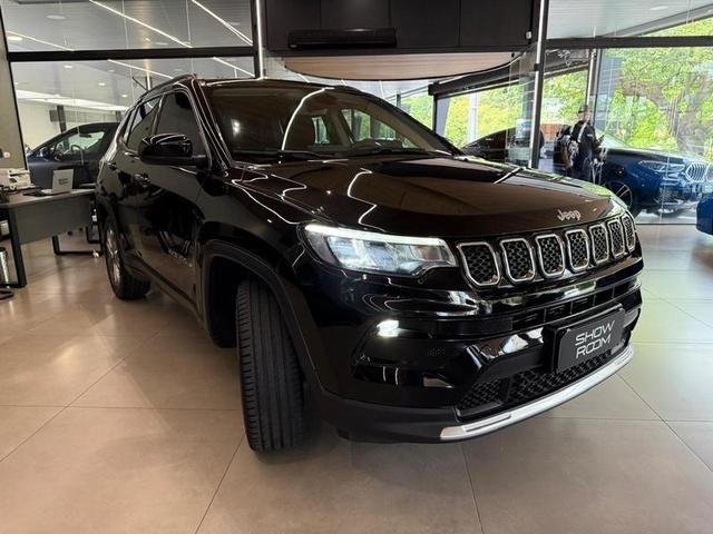 Foto do veículo JEEP COMPASS  LONGITUDE TF 2023 45.774 KM 141.000,00