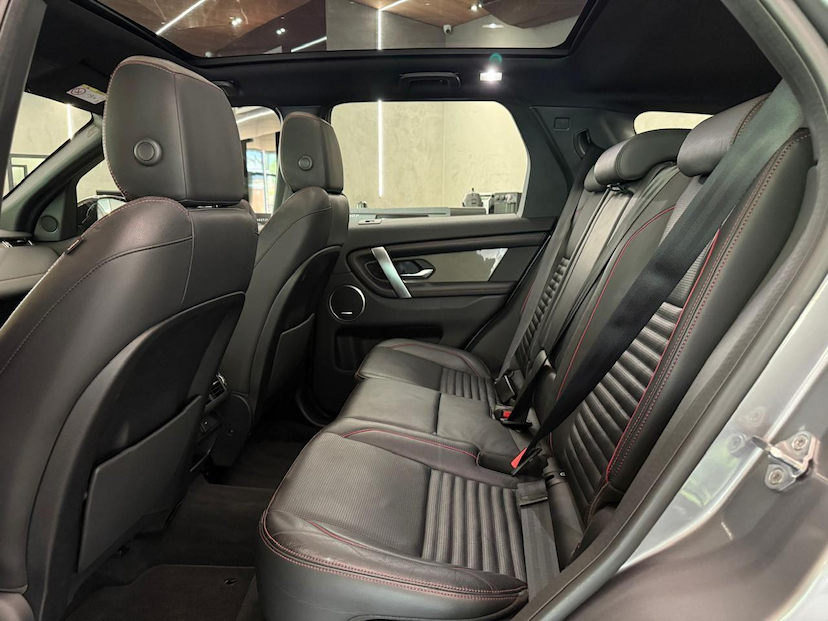 Foto do veículo LAND ROVER DISCOVERY DISC SPT D180 SE RD 2020 63.216 KM 189.000,00