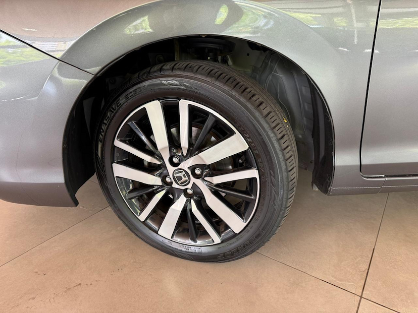 Foto do veículo HONDA CITY  HATCH TOURING 2023 27.919 KM 109.000,00