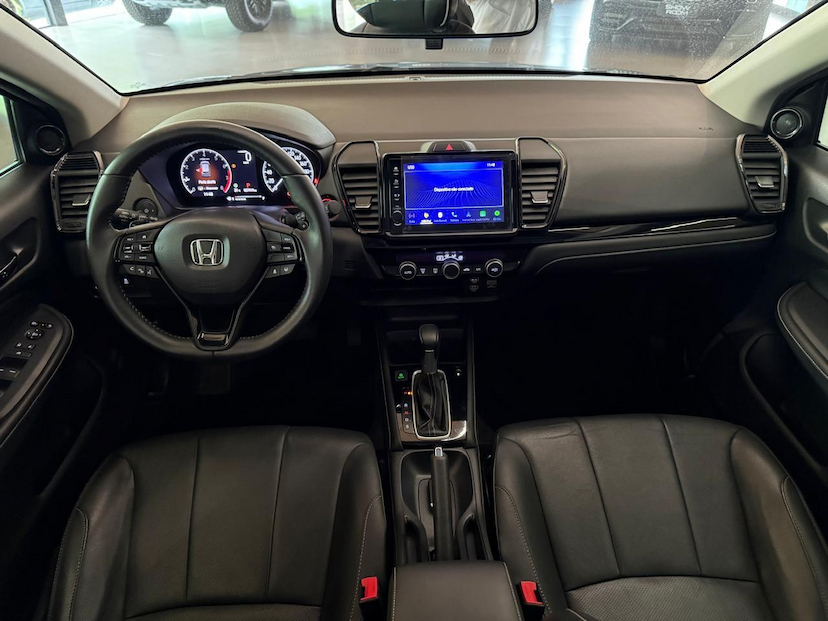 Foto do veículo HONDA CITY  HATCH TOURING 2023 27.919 KM 109.000,00