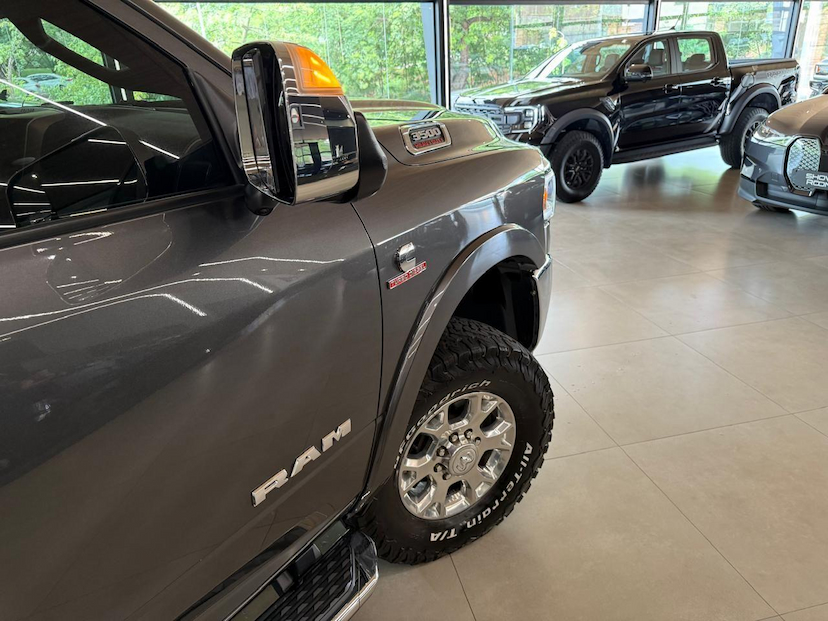 Foto do veículo RAM 3500  LAIE DIESEL 2022 27.552 KM 379.000,00