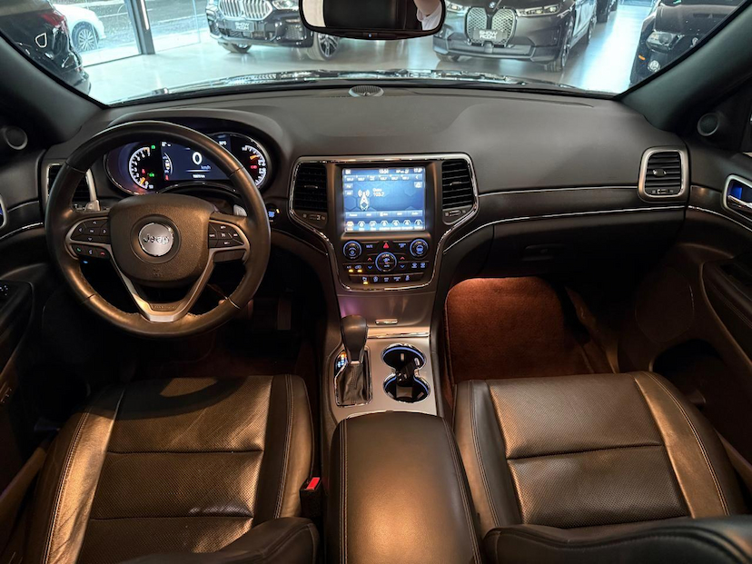 Foto do veículo JEEP CHEROKEE G LTD3.6L 2018 72.857 KM 175.000,00