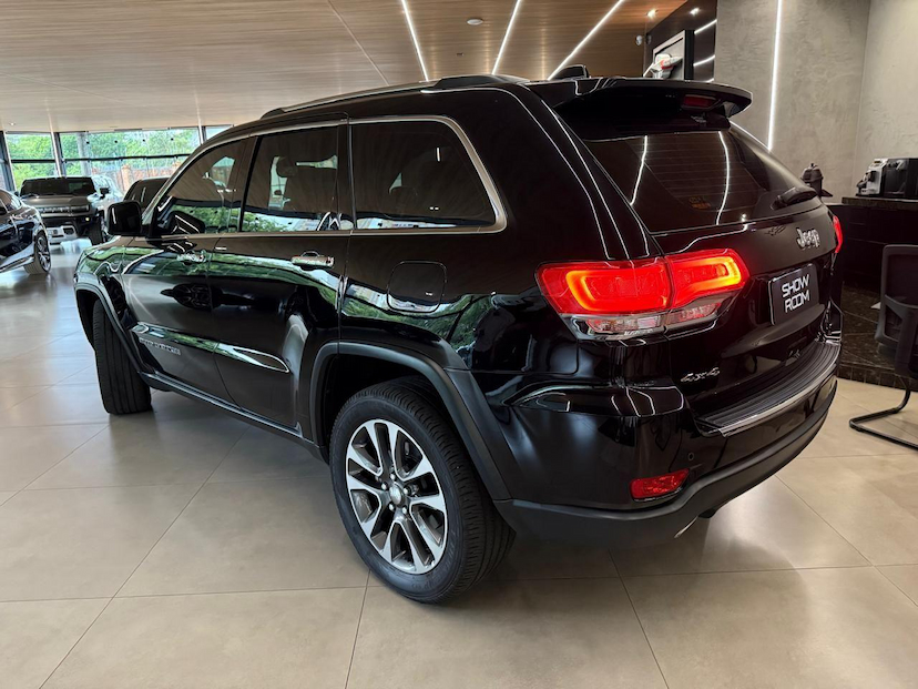 Foto do veículo JEEP CHEROKEE G LTD3.6L 2018 72.857 KM 175.000,00
