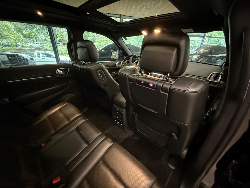 Foto do veículo JEEP CHEROKEE G LTD3.6L 2018 72.857 KM 175.000,00