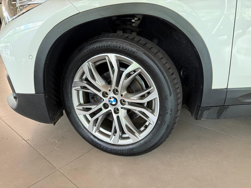 Foto do veículo BMW X2  S18I ACTIVEFLEX 2020 46.000 KM 150.000,00