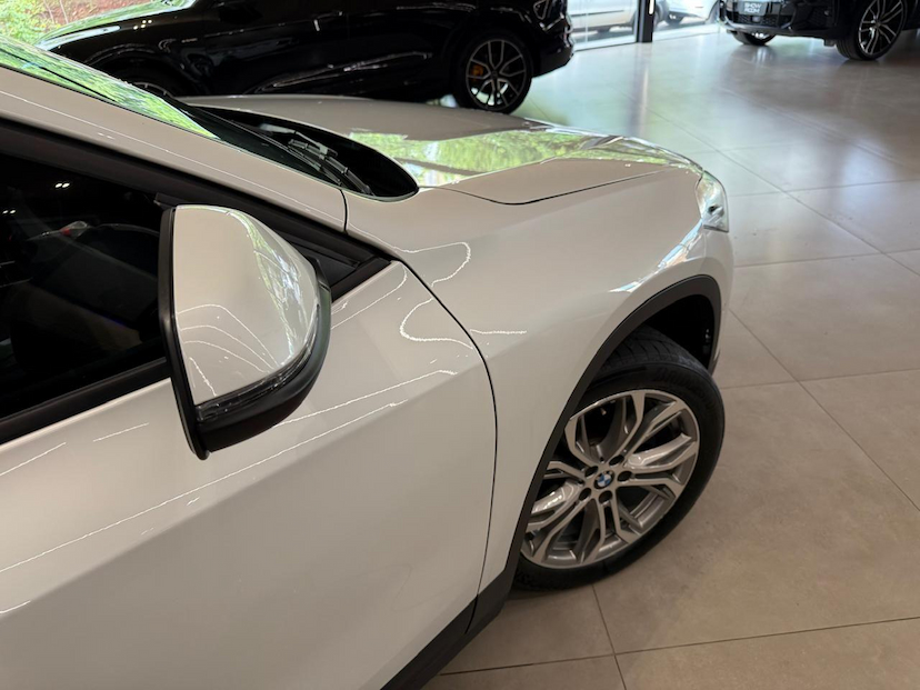Foto do veículo BMW X2  S18I ACTIVEFLEX 2020 46.000 KM 150.000,00