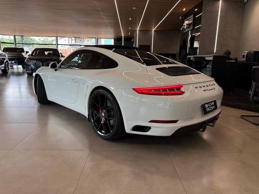Foto do veículo PORSCHE 911  CARRERA S 2017 29.100 KM 569.000,00