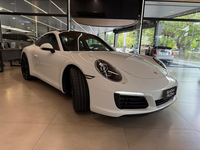 Foto do veículo PORSCHE 911  CARRERA S 2017 29.100 KM 569.000,00