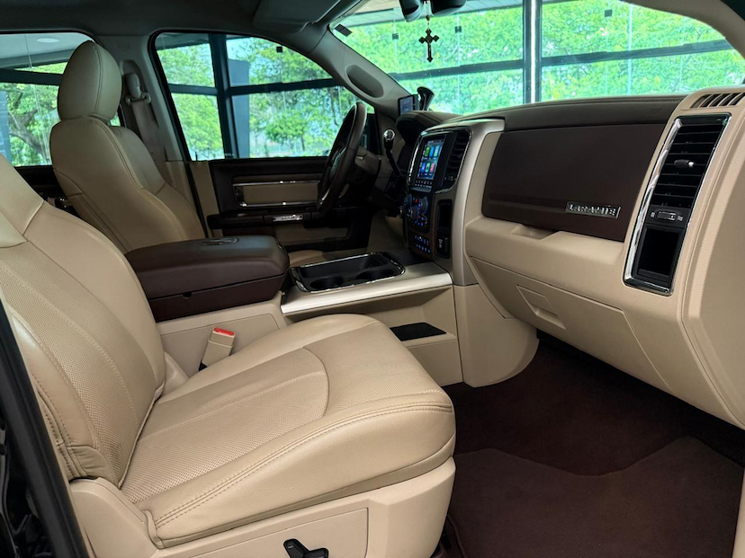 Foto do veículo RAM 2500  LARAMIE 2018 56.970 KM 285.000,00