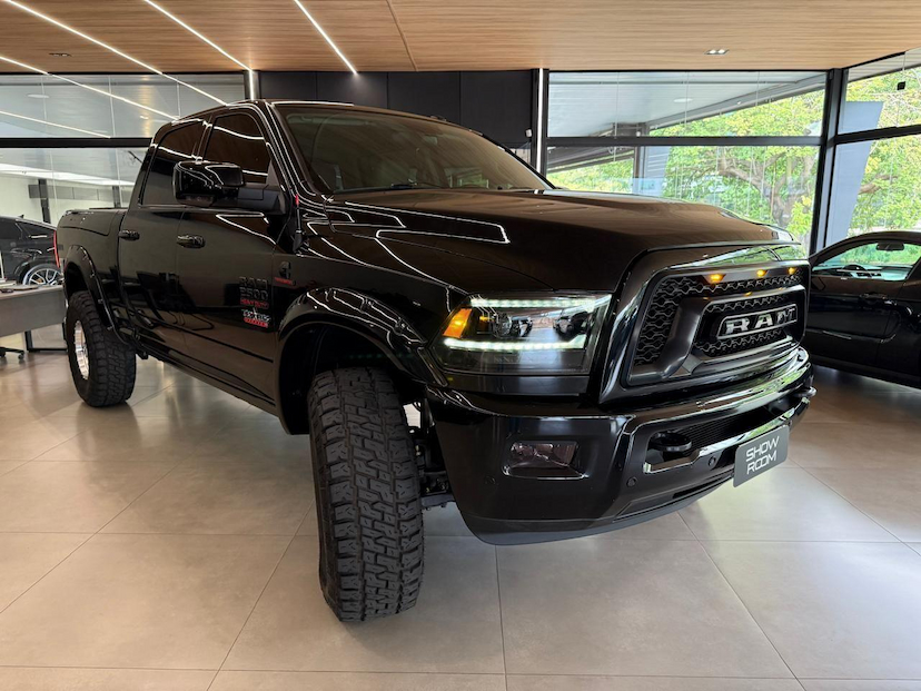 Foto do veículo RAM 2500  LARAMIE 2018 56.970 KM 285.000,00