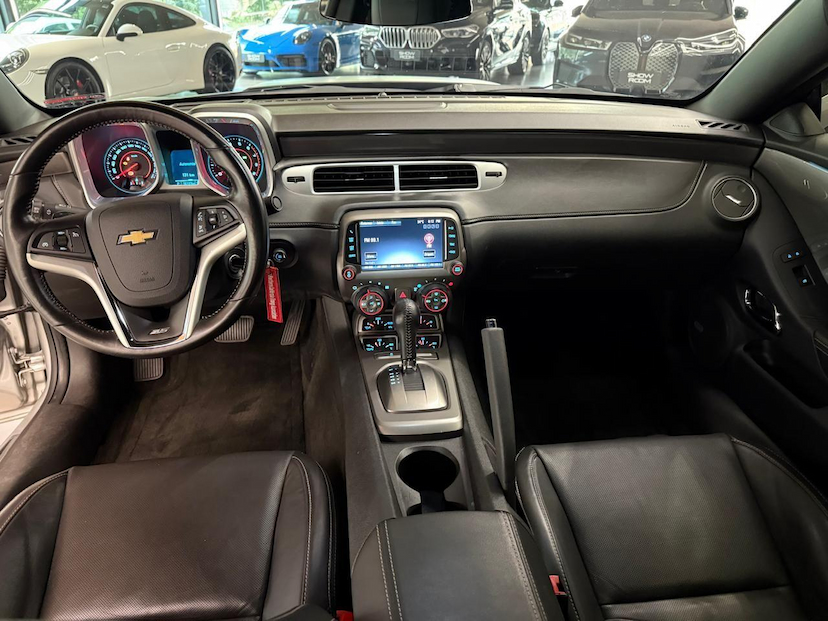 Foto do veículo CHEVROLET CAMARO CHEVROLET  2SS 2013 36.137 KM 229.000,00