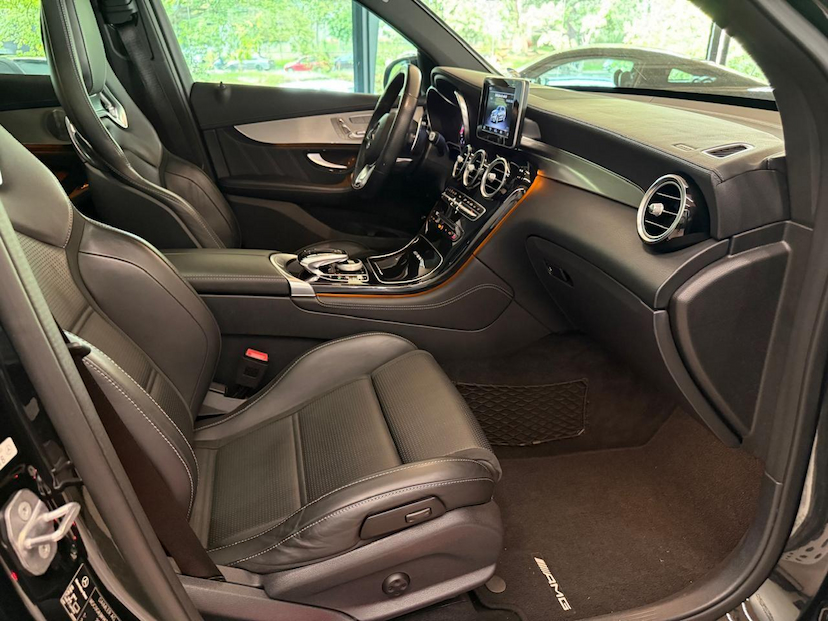 Foto do veículo MERCEDES-BENZ GLC 63 AMG  4M 2019 26.189 KM 399.000,00