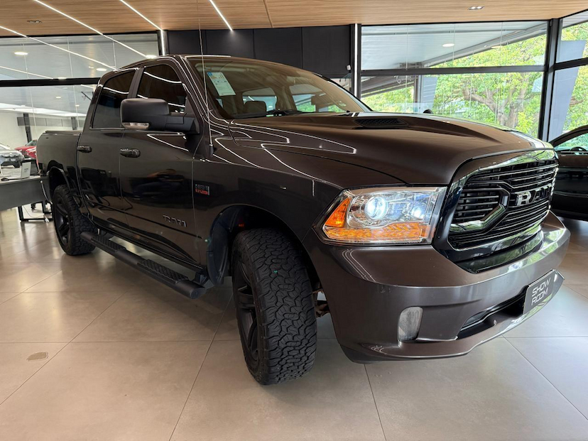 Foto do veículo RAM CLASSIC  LAIE 2022 58.000 KM 265.000,00