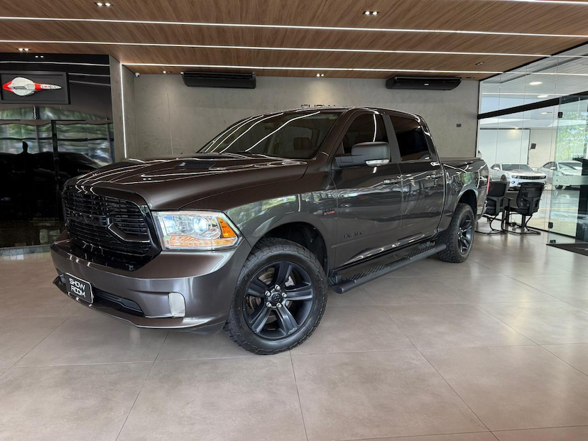 Foto do veículo RAM CLASSIC  LAIE 2022 58.000 KM 265.000,00