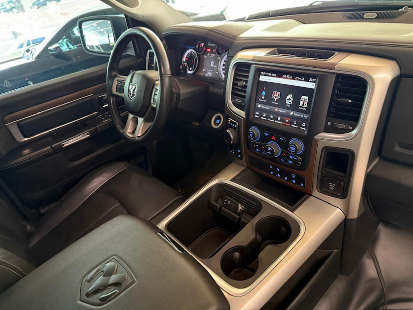 Foto do veículo RAM CLASSIC  LAIE 2022 58.000 KM 265.000,00