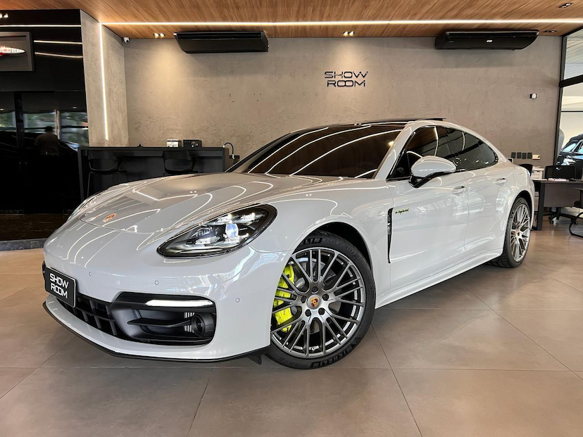 Foto do veículo PORSCHE PANAMERA  4EHYB 2023 4.549 KM 719.000,00