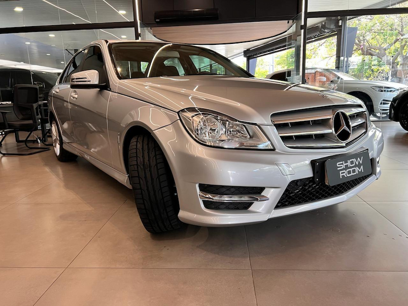 Foto do veículo MERCEDES-BENZ C 180  CGI SPORT 1.6 TB 156CV AUT 2013 110.500 KM 75.000,00