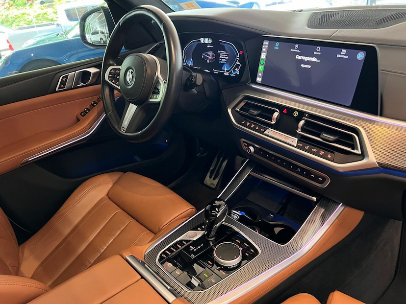 Foto do veículo BMW X5  XDRIVE45E 2022 29.000 KM 480.000,00