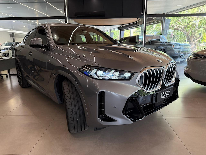 Foto do veículo BMW X6  XDRIVE 40I M SPORT 3.0 BI-TB (HIB.) 2024 14.188 KM 689.000,00