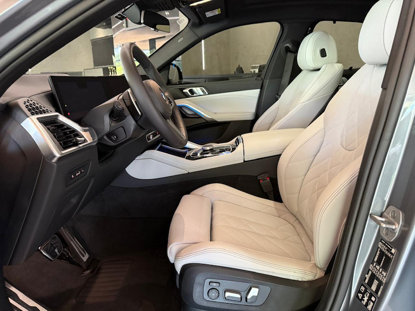 Foto do veículo BMW X6  XDRIVE 40I M SPORT 3.0 BI-TB (HIB.) 2024 14.188 KM 689.000,00