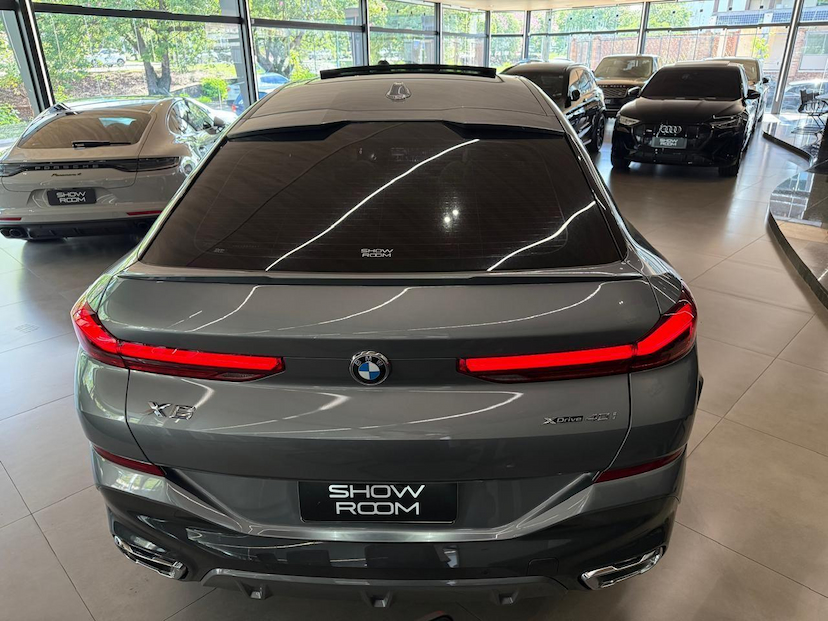 Foto do veículo BMW X6  XDRIVE 40I M SPORT 3.0 BI-TB (HIB.) 2024 14.188 KM 689.000,00